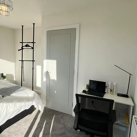 New Peaceful Luxury With Free Parkingwifi Holiday home