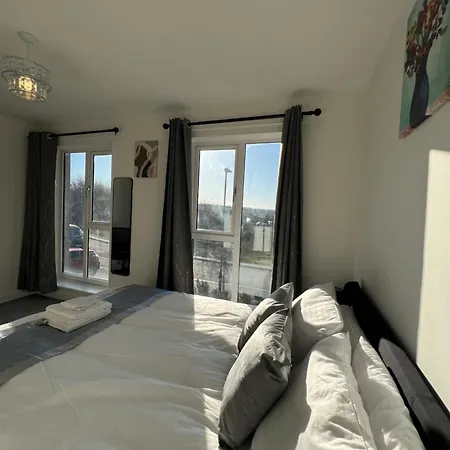 New Peaceful Luxury With Free Parkingwifi